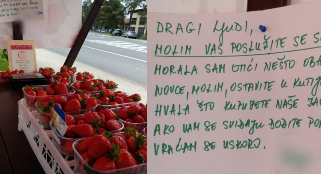 Na štandu s jagodama uz cestu kupce je prije nekoliko dana dočekala OVA poruka