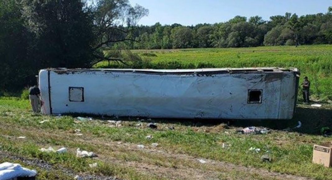 Prevrnuo se školski autobus u Engleskoj