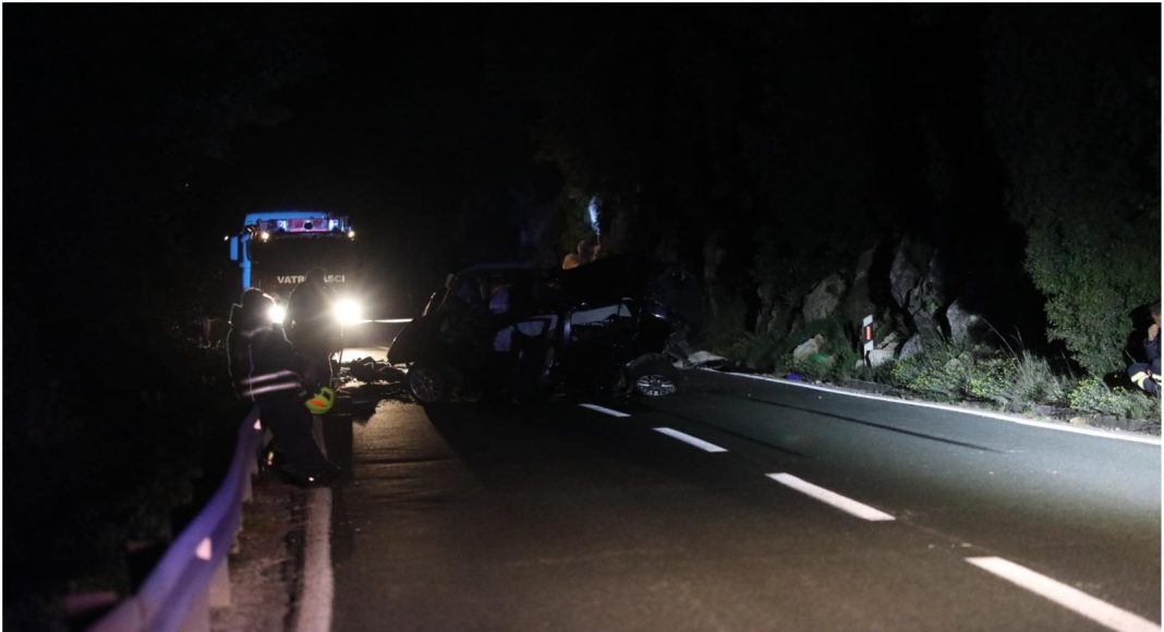 Makarska: Mladi brat i sestra poginuli u teškoj prometnoj nesreći