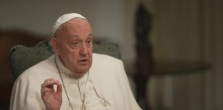 Papa Franjo optužen za krivovjerje