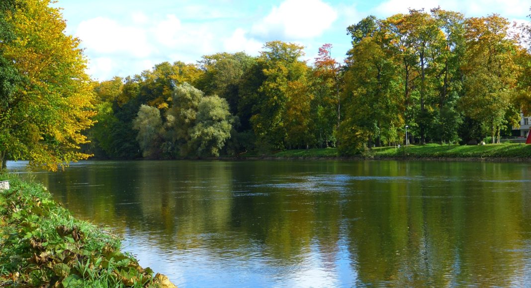 Otac s obale gledao kako mu Dunav odnosi sina