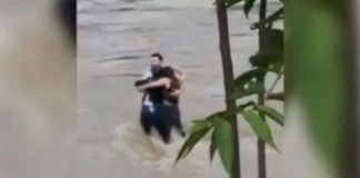 Troje mladih ljudi odnijela poplava
