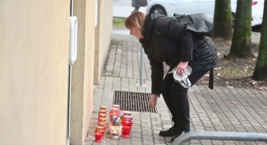 Učiteljica ima više od 30 uboda nožem